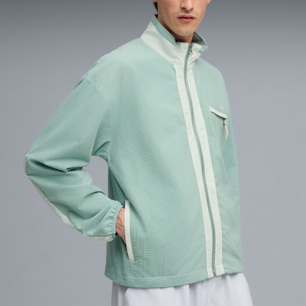 NWT PUMA SELECT Essentials Men's Waffle Jacket is a‎ light moss color size small